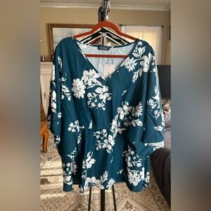 BloomChic Blue V-Neck Flutter Sleeve Blouse